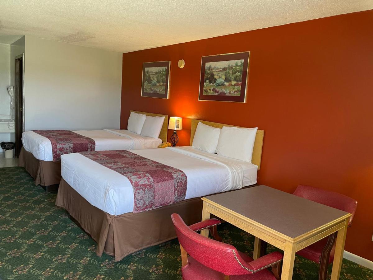 Budget Host Motel