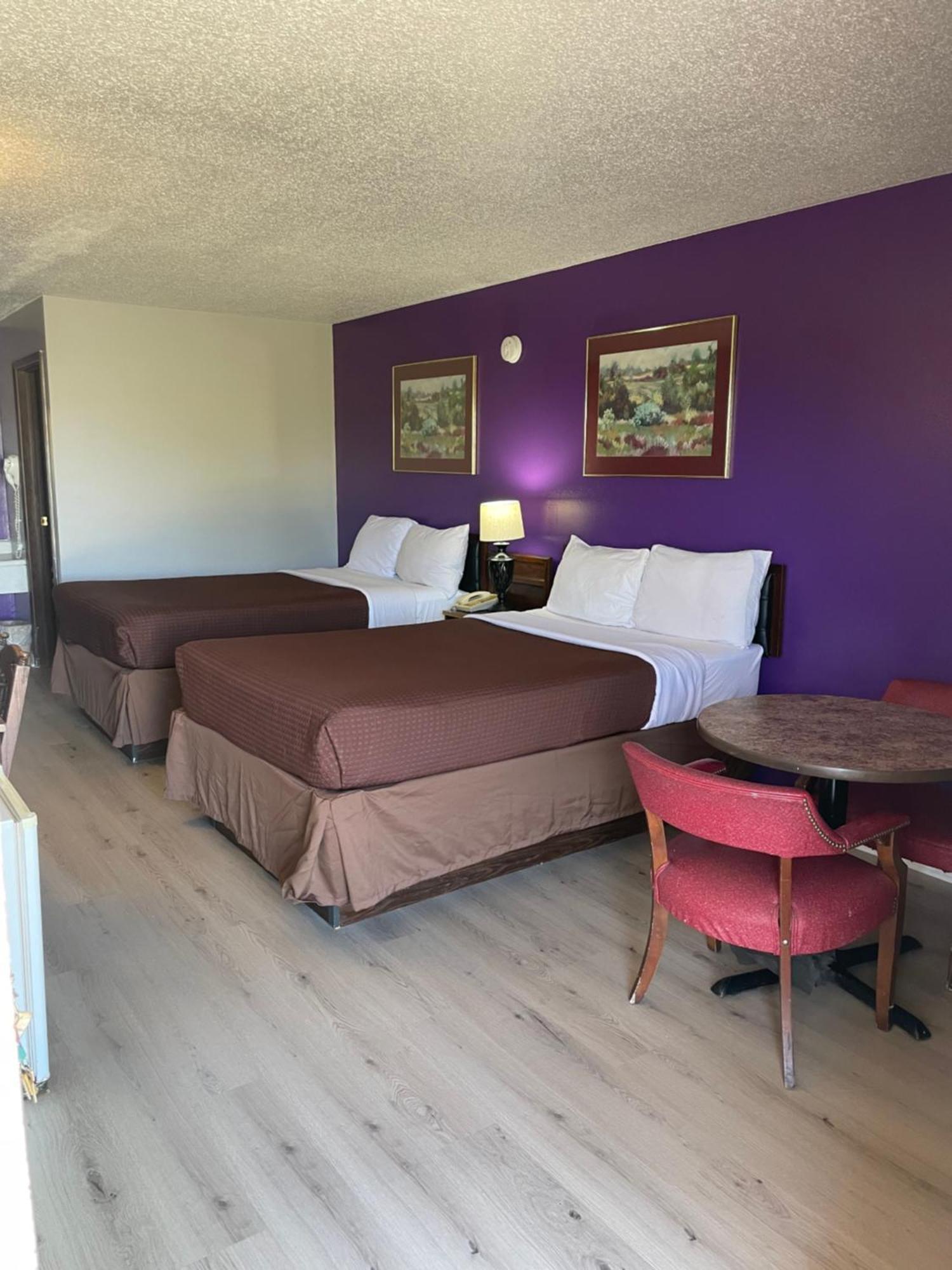 Budget Host Motel